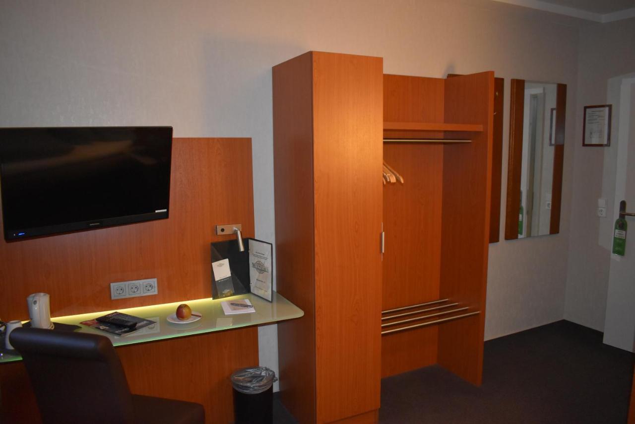 Hotel Neue Stuben Wolfsburg Eksteriør bilde